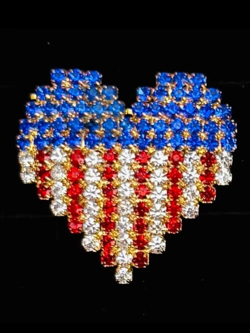 Vintage goldtone, red white and blue American flag heart Brooch